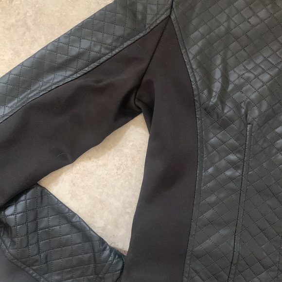 Guess Jacket - Picture 6 of 14